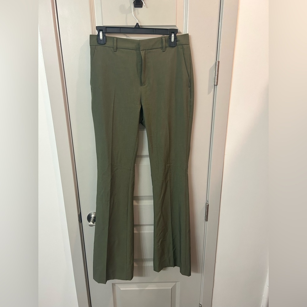 Banana Republic Factory boot leg trousers size 2 olive green